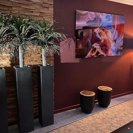 Appartement Au 63, Loft Luxueux Avec Salle Detente, Bureau & Jacuzzi *
