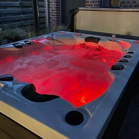 Au 63, Loft Luxueux Avec Salle Detente, Bureau & Jacuzzi