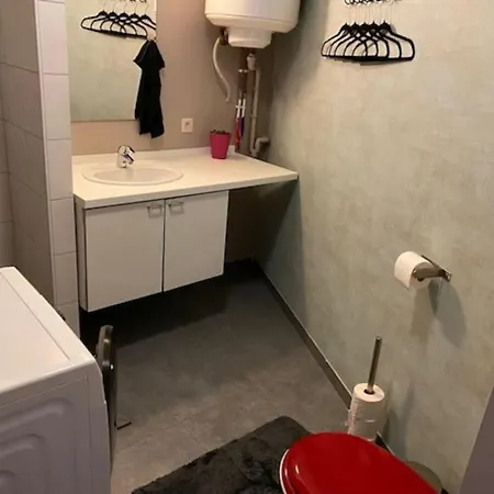 Appartement Au 63, Loft Luxueux Avec Salle Detente, Bureau & Jacuzzi *